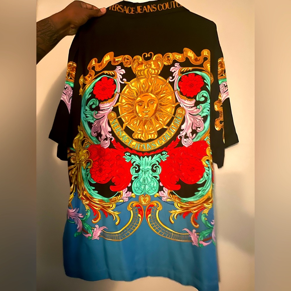 Authentic Versace Jeans Couture Sunflower Garland Print Short Sleeve Shirt